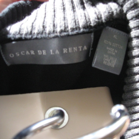 OSCAR DE LA RENTA MEN'S BLACK/GRAY ARGYLE SWEATER - Picture 8 of 8